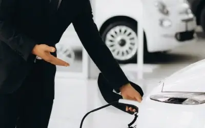 Ile kosztuje samochód elektryczny? 