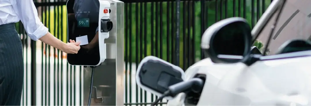 Jak zarabiać na stacjach ładowania samochodów elektrycznych